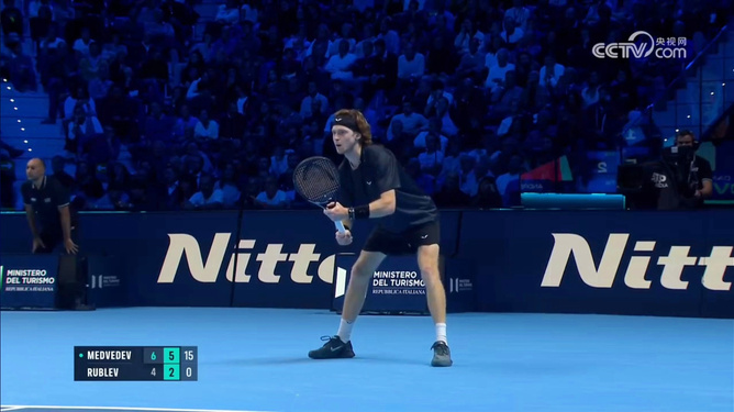 的反应各异 的反应各异